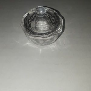 A crystal glass dappen dish cup nail art